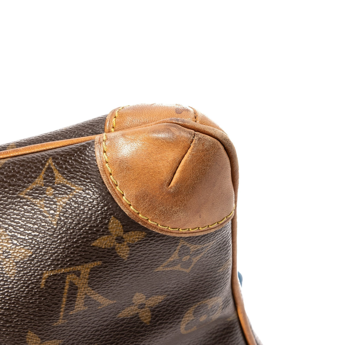 Louis Vuitton Coussin GM Monogram Leather Shoulder Bag