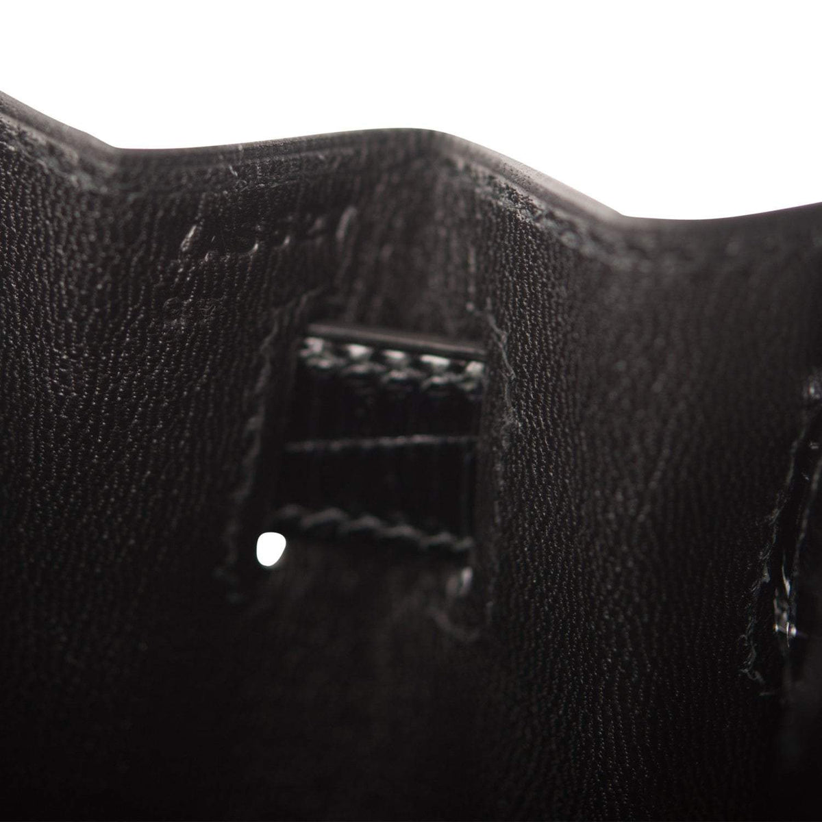 Hermes Black Shiny Niloticus Crocodile Sellier Kelly 28cm Gold Hardware