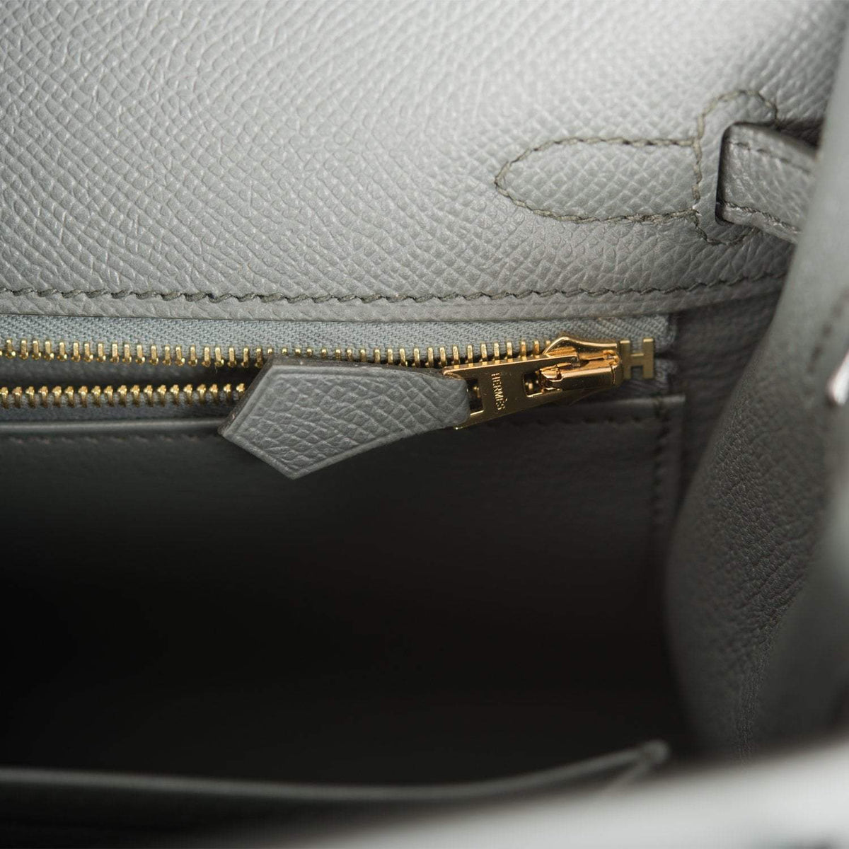Hermes Kelly 25 Sellier, Vert Amande Epsom, Gold Hardware