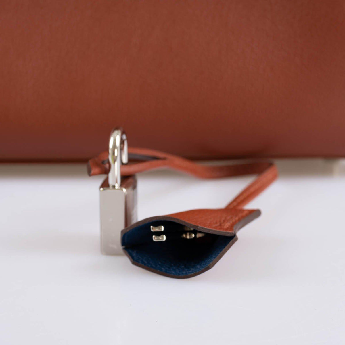 Hermes Kelly 28 Bag, Retourne Evercolor, Sienne Verso Deep Blue