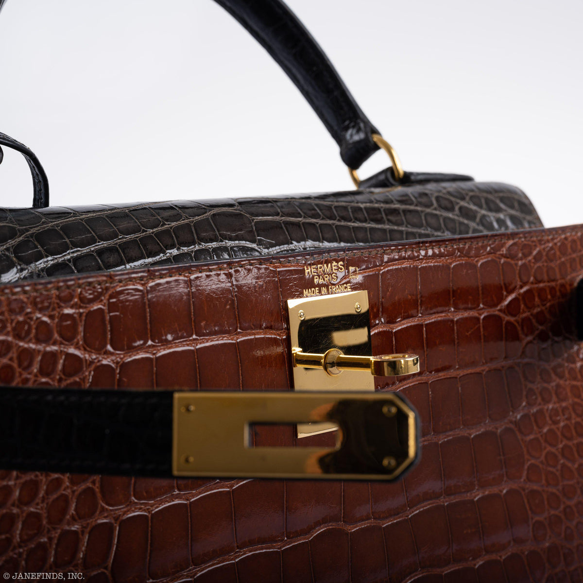 Hermes Kelly 28 Alligator, Sellier Miel, Graphite, Black Gold
