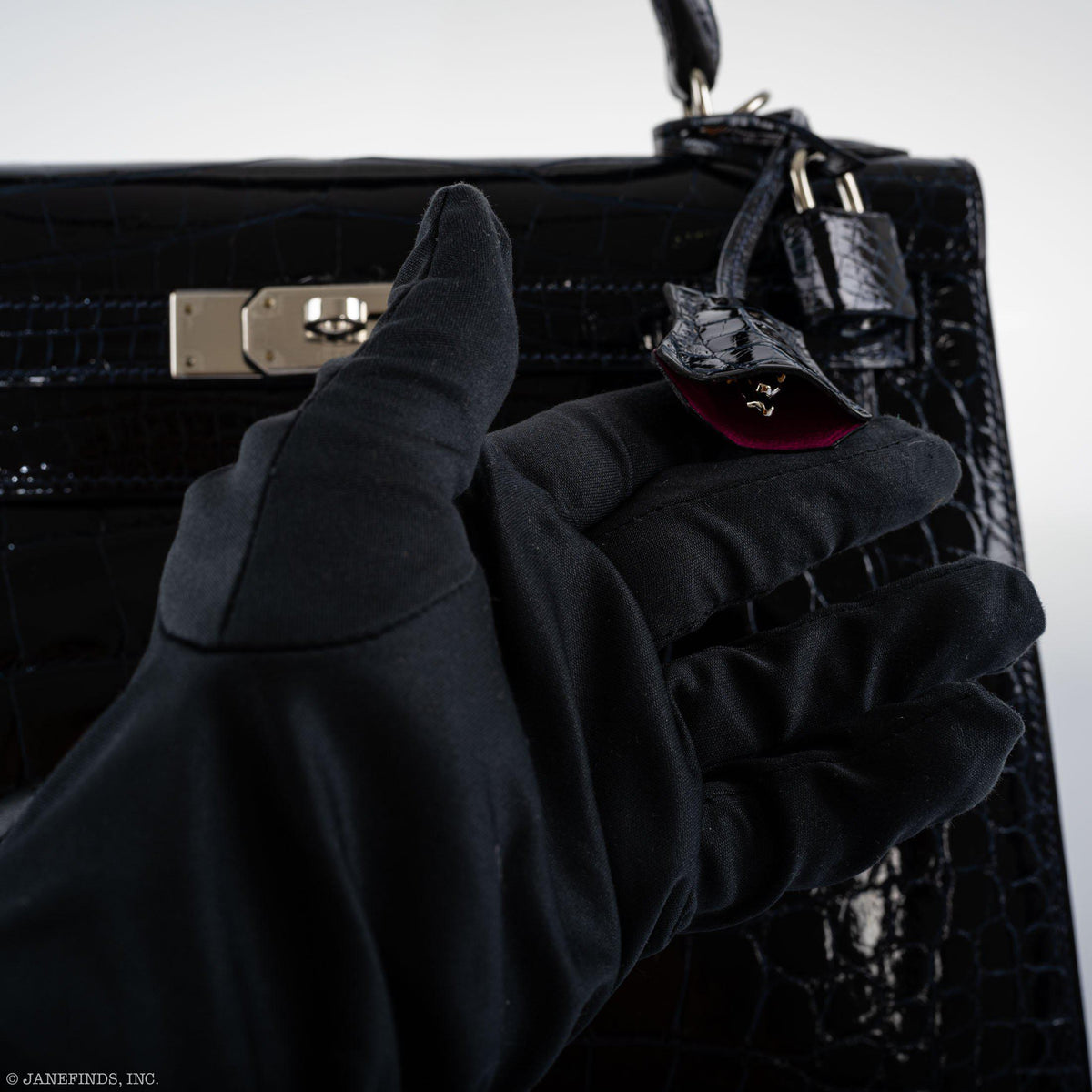 Hermes Kelly 28 Sellier Verso, Blue Marine Crocodile, Palladium