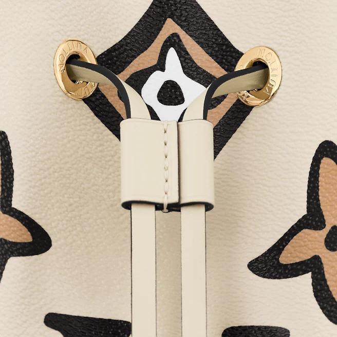 Louis Vuitton NéoNoé MM, Monogram Bucket Bag, Black